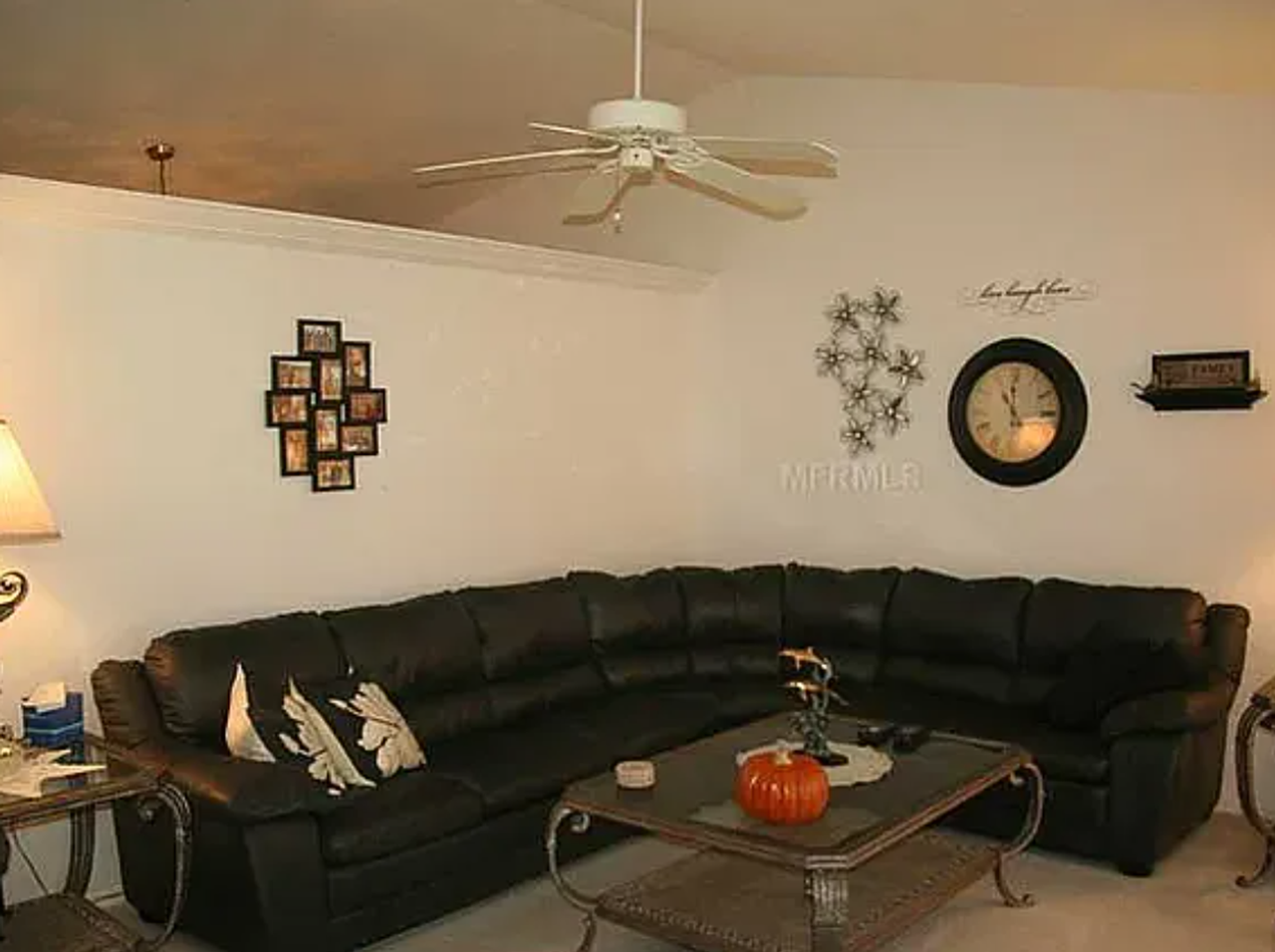 2583 Oberon Rd - Photo 4 of 11