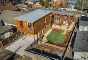 featured image of 1325 Nw Albany Ave