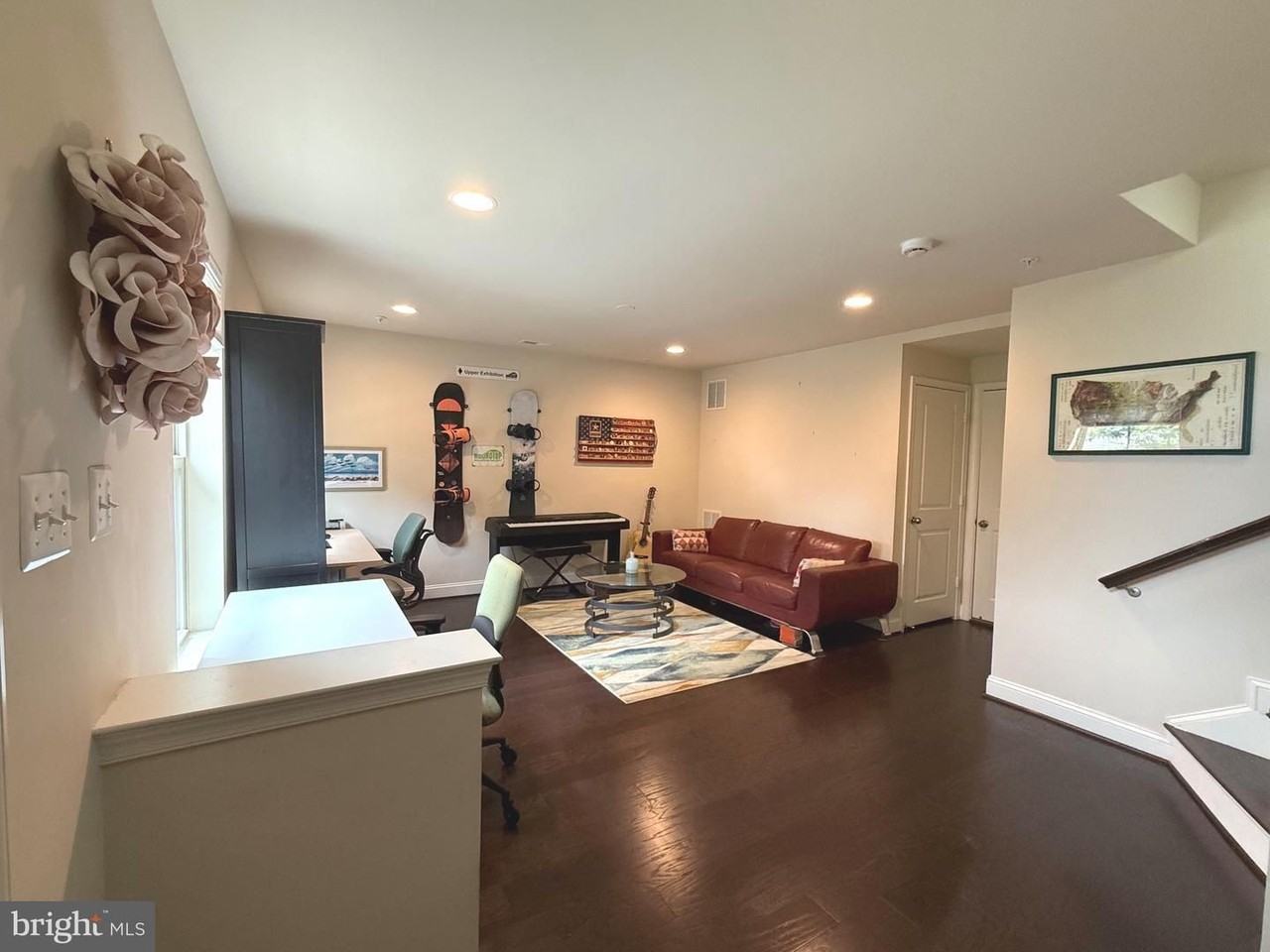 104 Vanguard Ln - Photo 2 of 15