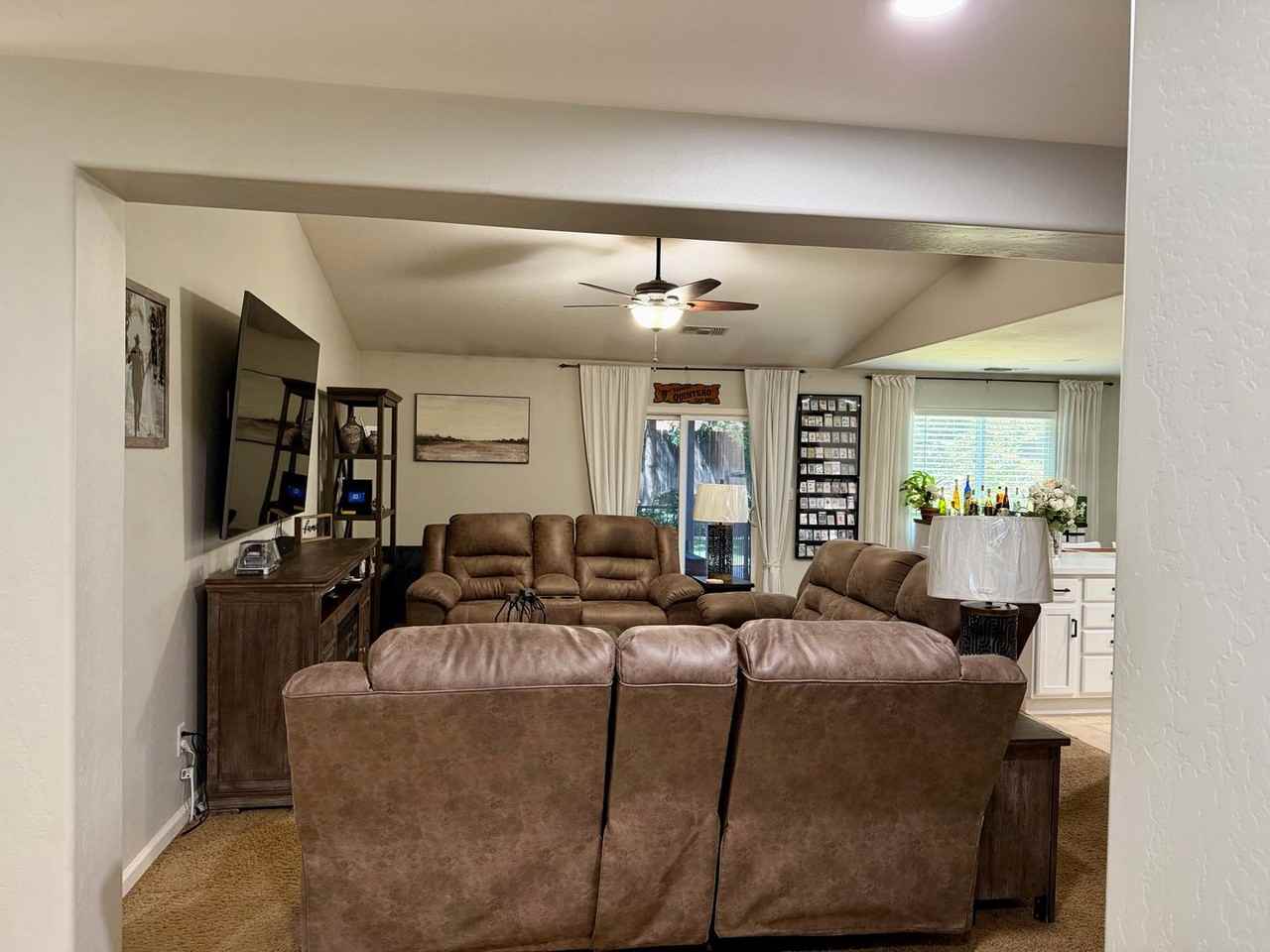 5949 E Laurel Ave - Photo 4 of 33