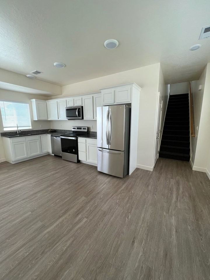 750 S Depot St #01 - Photo 3 of 21