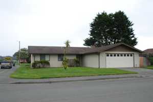 featured image of 1704 Antoine Ave