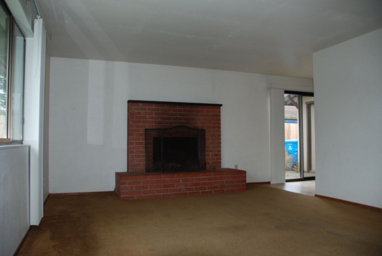 1704 Antoine Ave - Photo 3 of 17