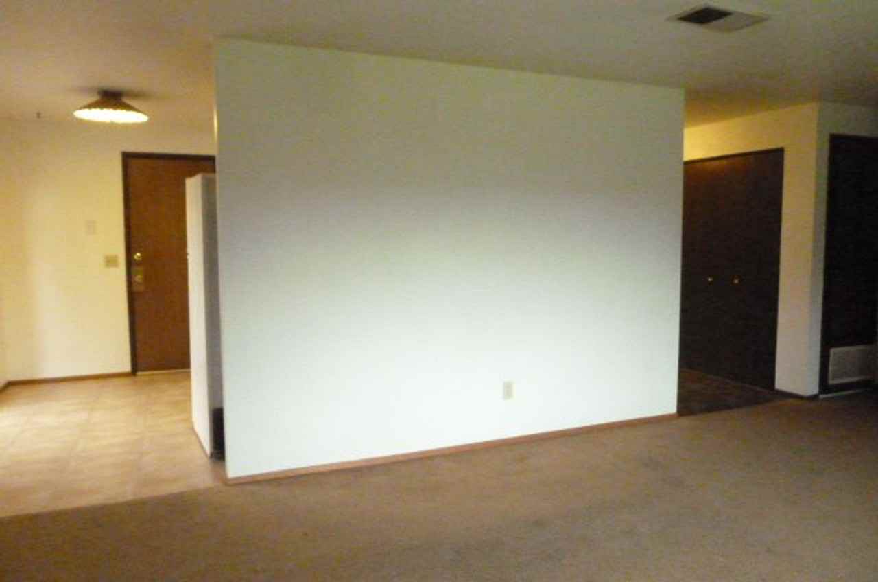 1704 Antoine Ave - Photo 5 of 17
