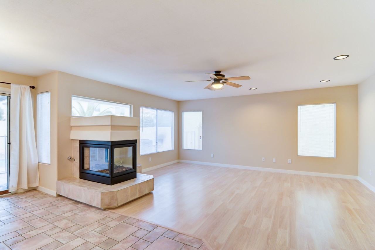 8508 Copper Knoll Ave - Photo 4 of 10