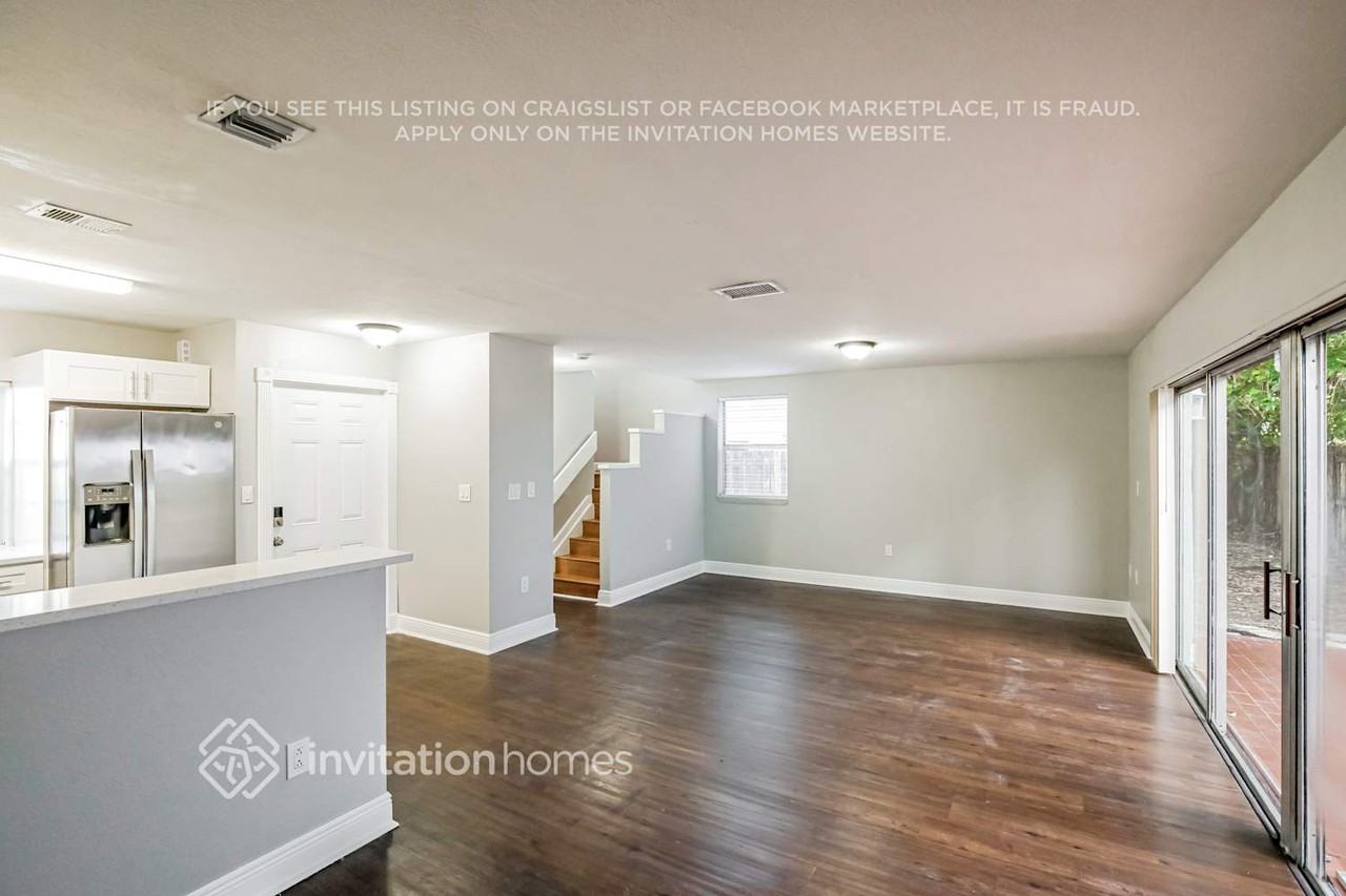 14736 Sw 92nd Street Rd - Photo 4 of 18