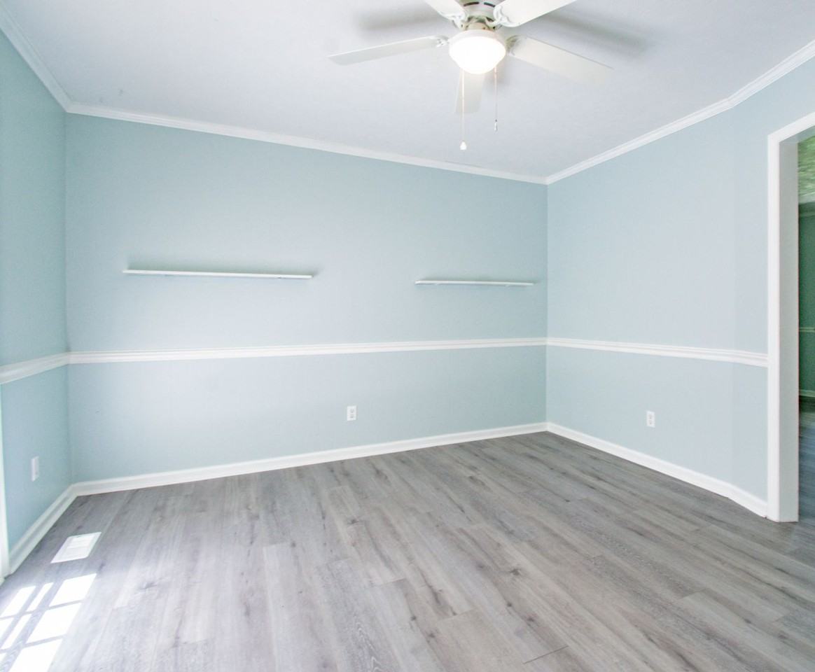 1316 Middle Rd - Photo 6 of 18