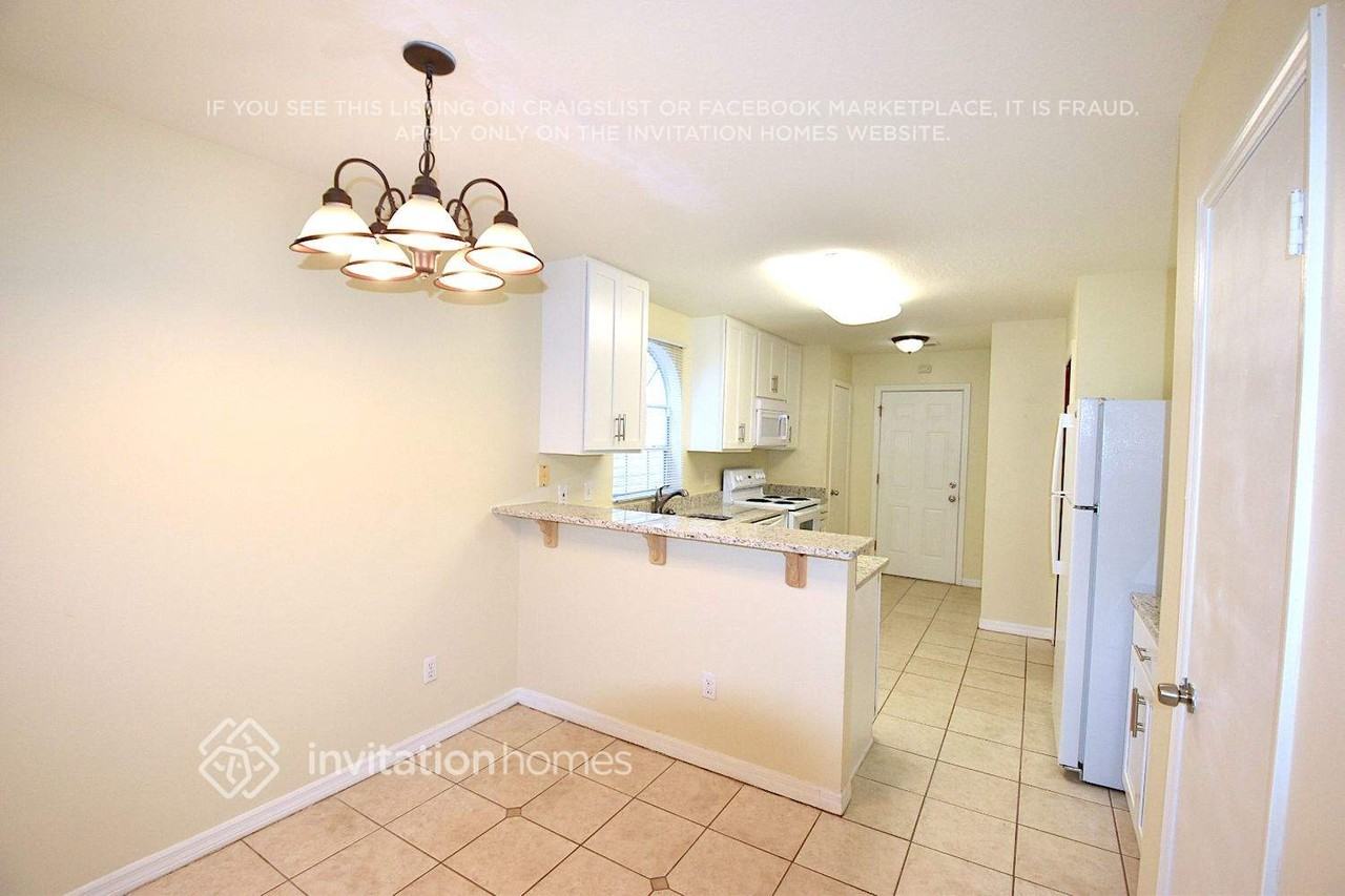 1603 Chatham Cir - Photo 5 of 18