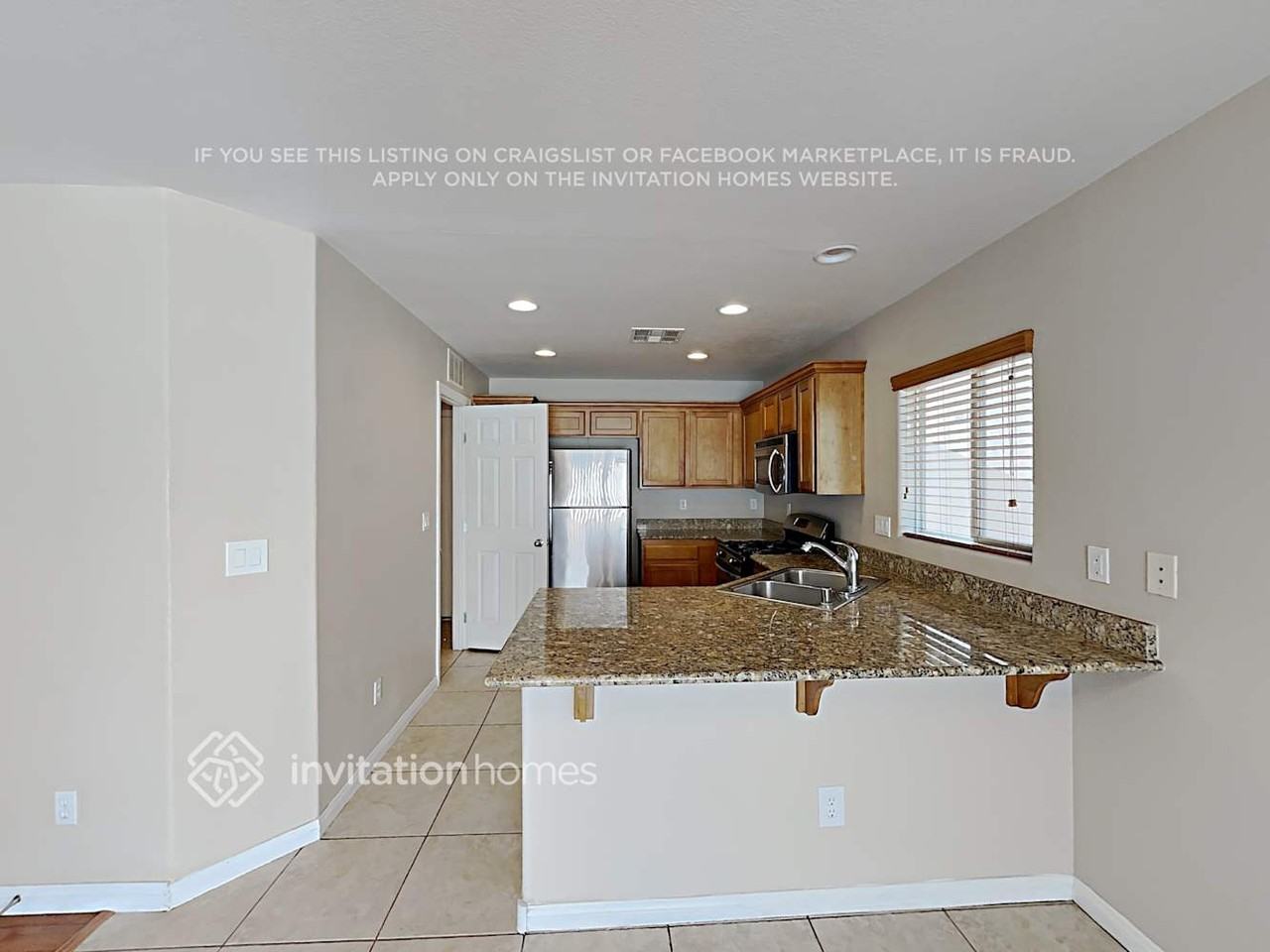 6810 Bayberry Creek Ct - Photo 5 of 15