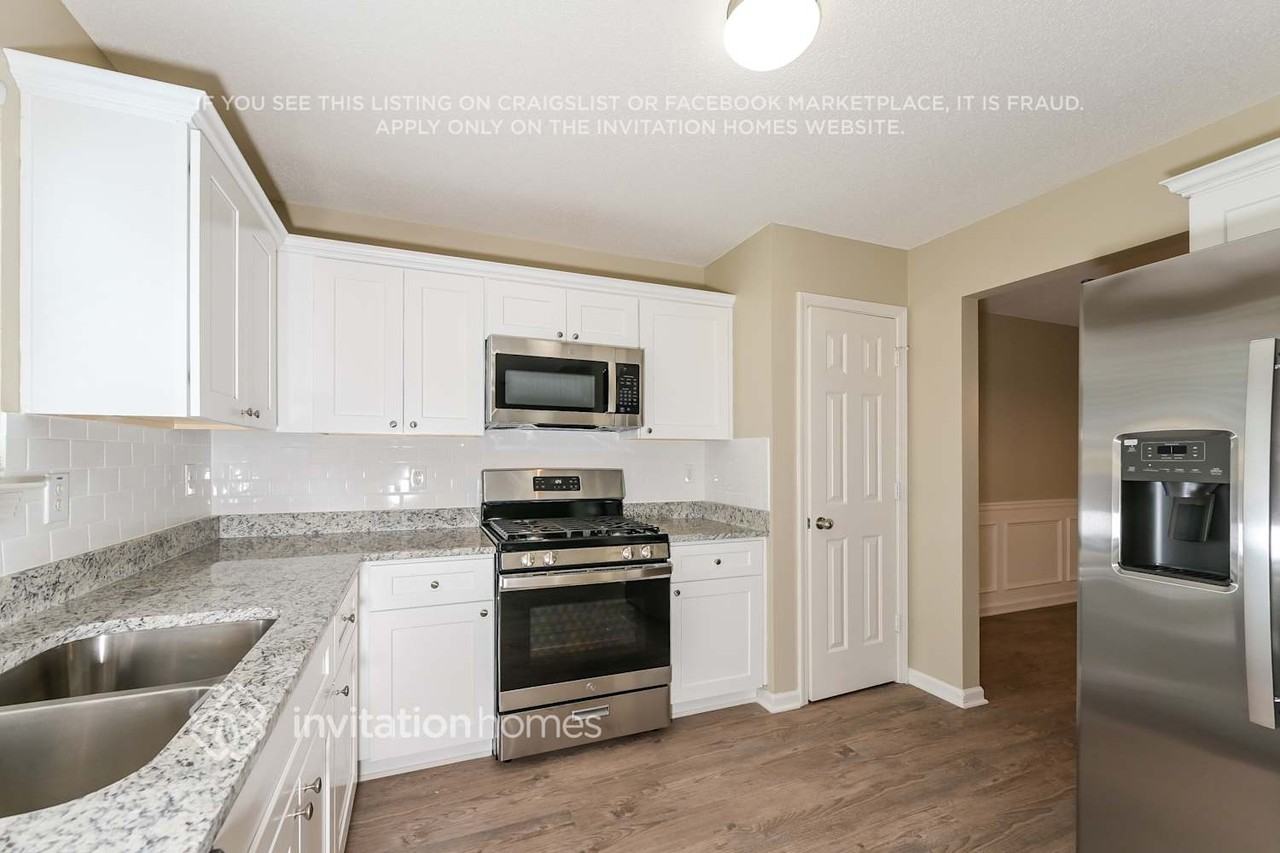 4838 Bryant Dr - Photo 7 of 18