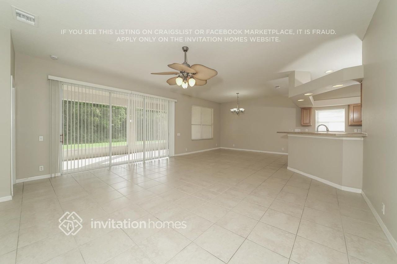 3816 Whistlewood Cir - Photo 3 of 17