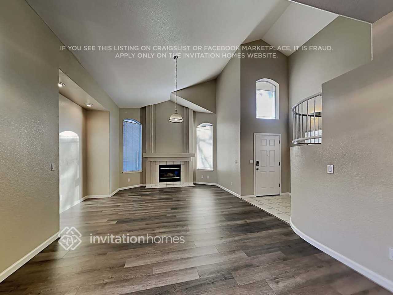 2245 Fallwater Ln - Photo 4 of 20