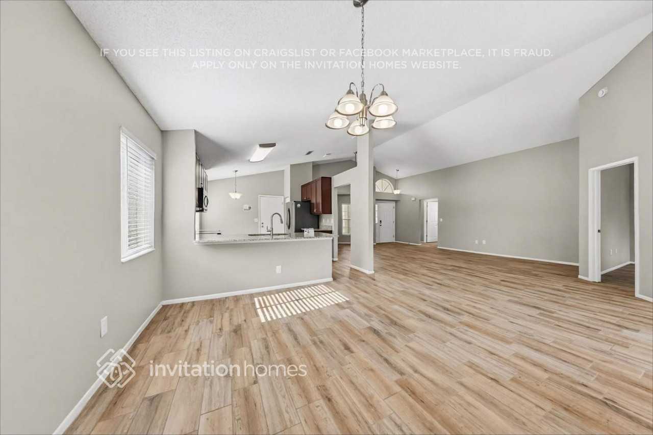 1517 Chepacket St - Photo 5 of 19