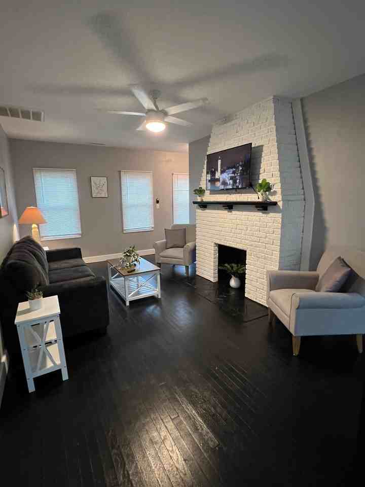 1213 Jordan Ave #1213