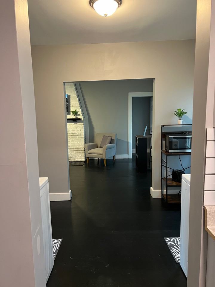 1213 Jordan Ave #1213 - Photo 5 of 21