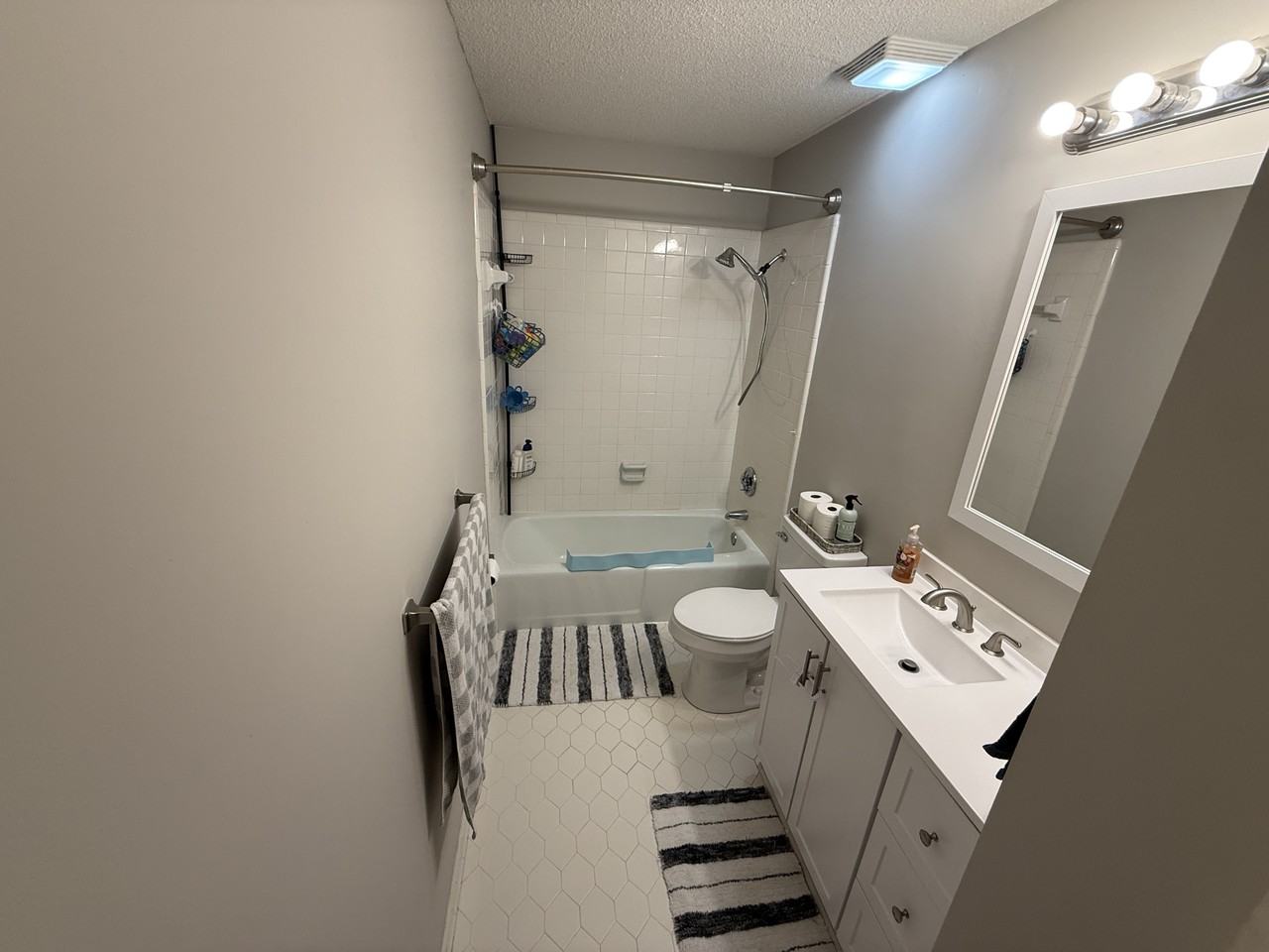 117 Crossbrook Dr - Photo 4 of 15