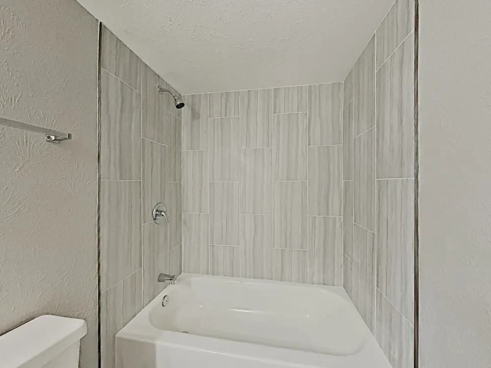 10216 Deer Hollow Drive - Photo 6 of 7