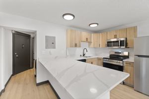 featured image of 501 S 7th St