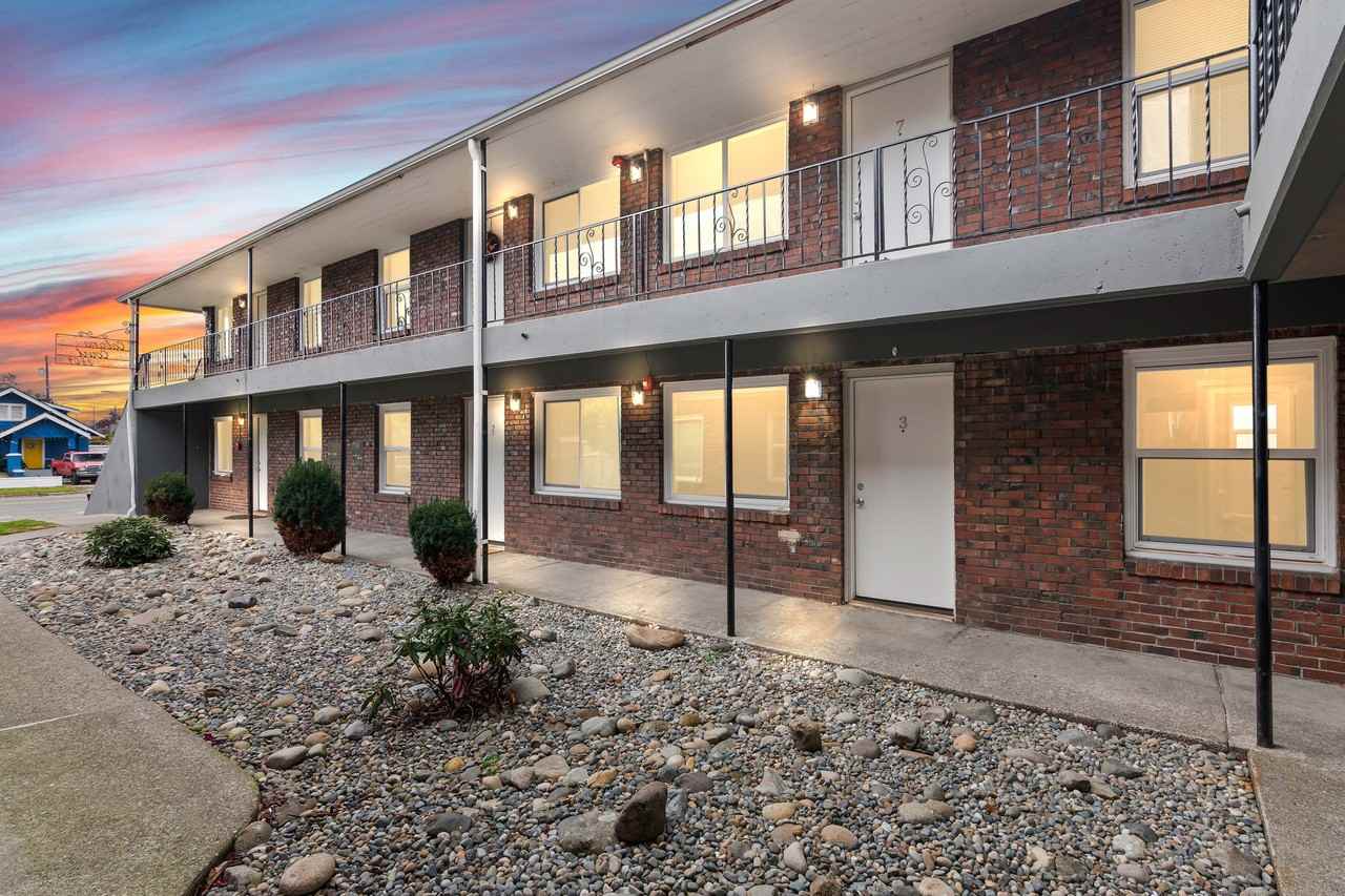 Cabana Court Apartments - Photo 3 of 29