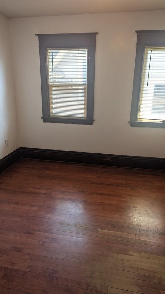 2933 36th Ave S - Photo 5 of 6
