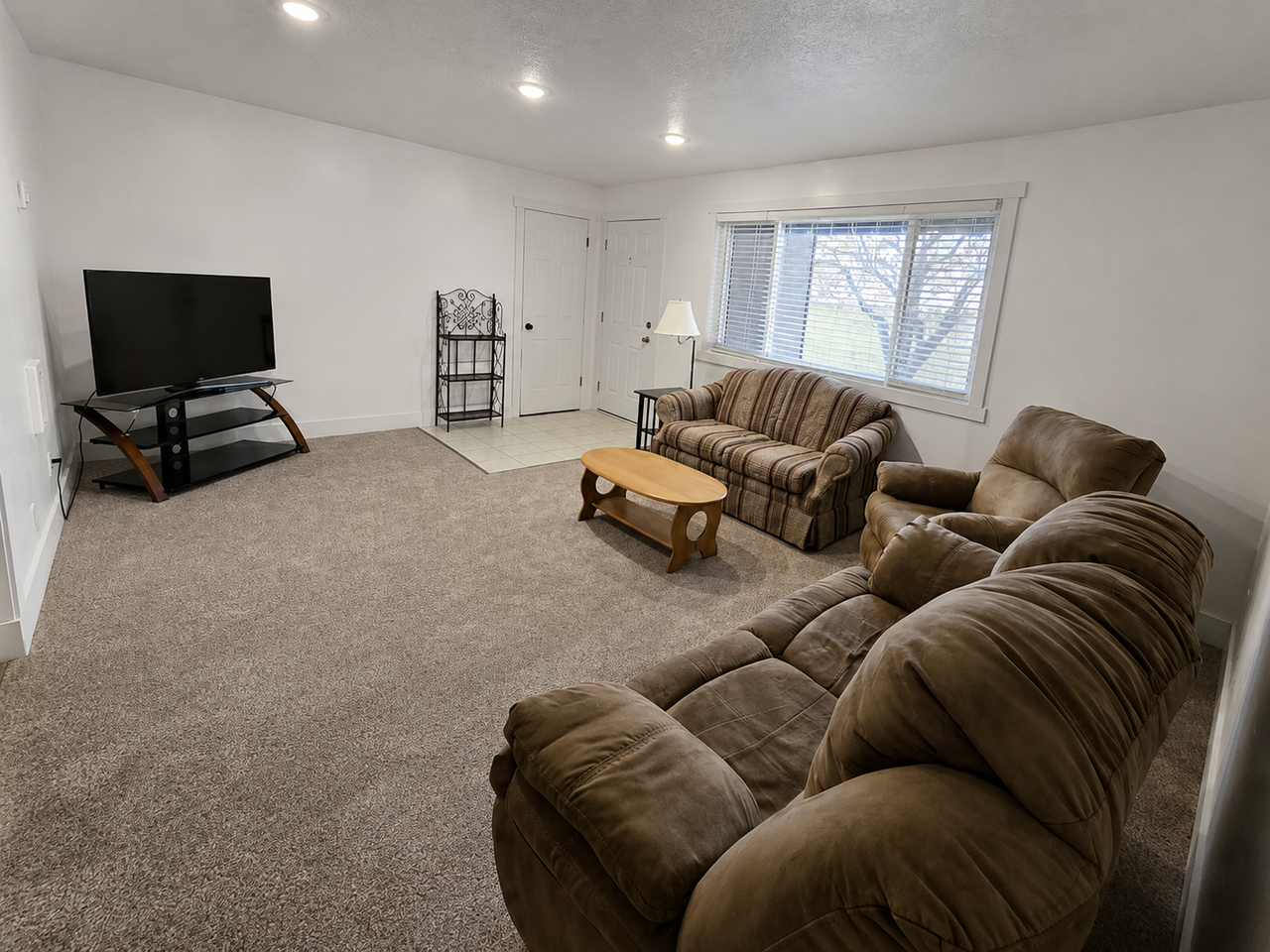 220 N Fanning Ave