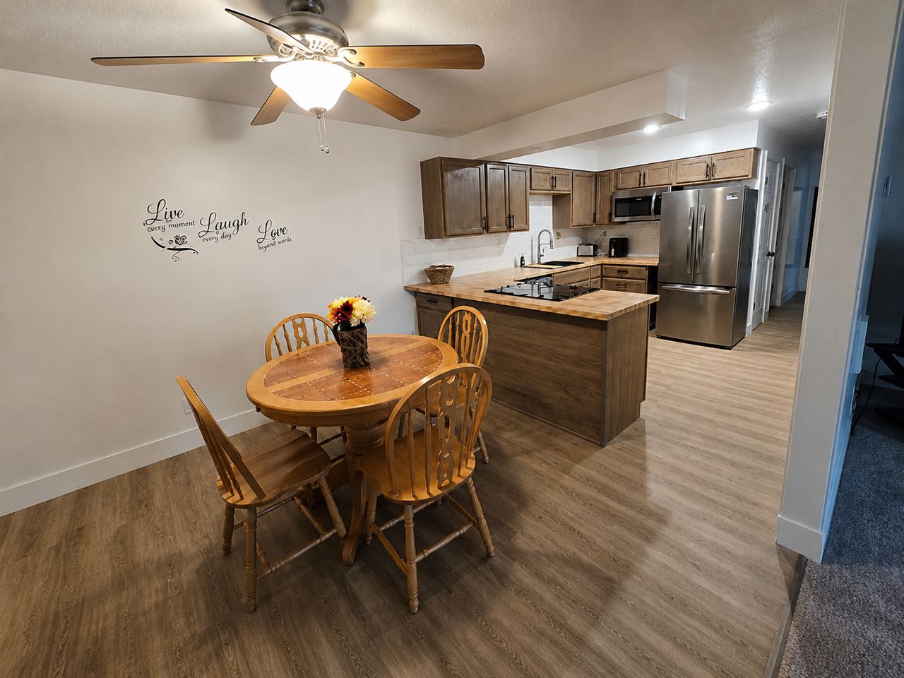 220 N Fanning Ave - Photo 3 of 5
