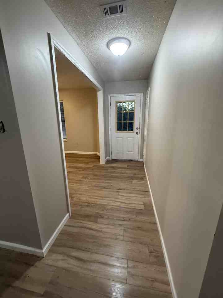 2002 35th Ave - Photo 3 of 10