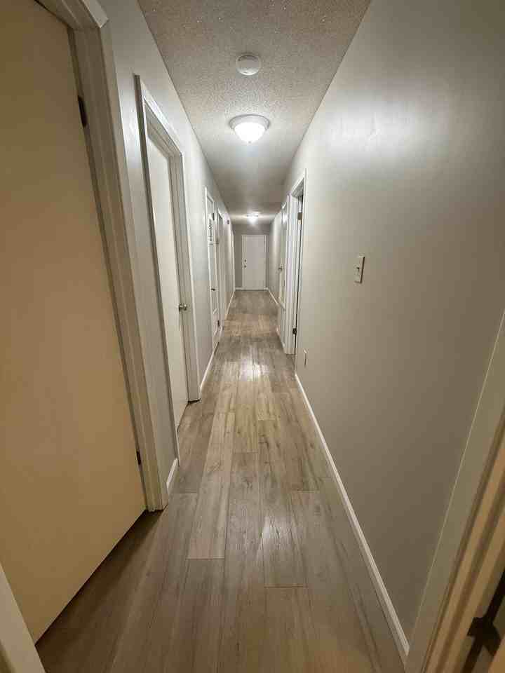 2002 35th Ave - Photo 5 of 10