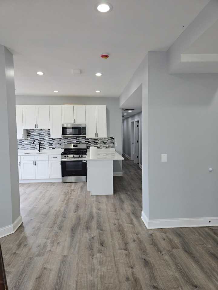 520 N Long Ave #FL1A - Photo 4 of 12