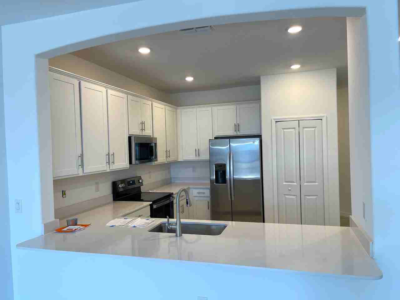 2007 Fairmont Ln - Photo 2 of 11
