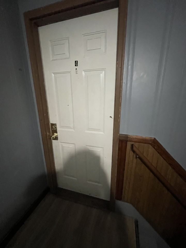 322 Waldo St #2B - Photo 2 of 12