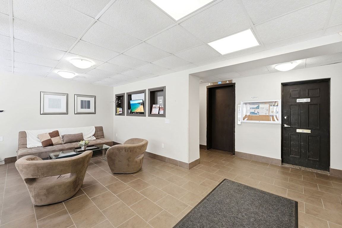 The Senate Apartments - Photo 5 of 28