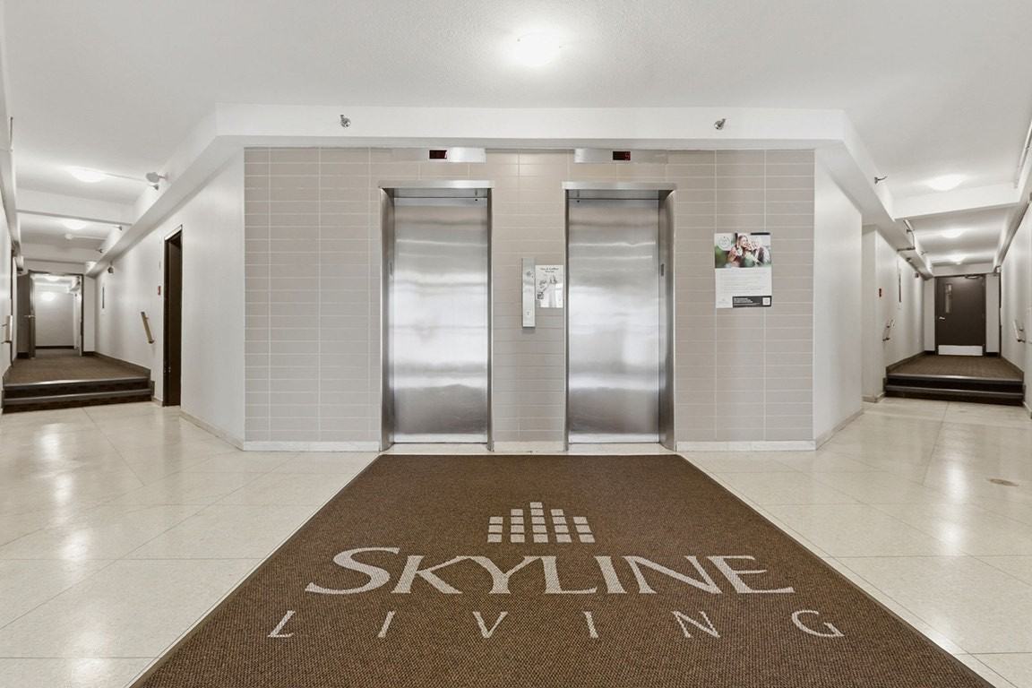 Seaway Tower Apartments - Photo 4 of 29