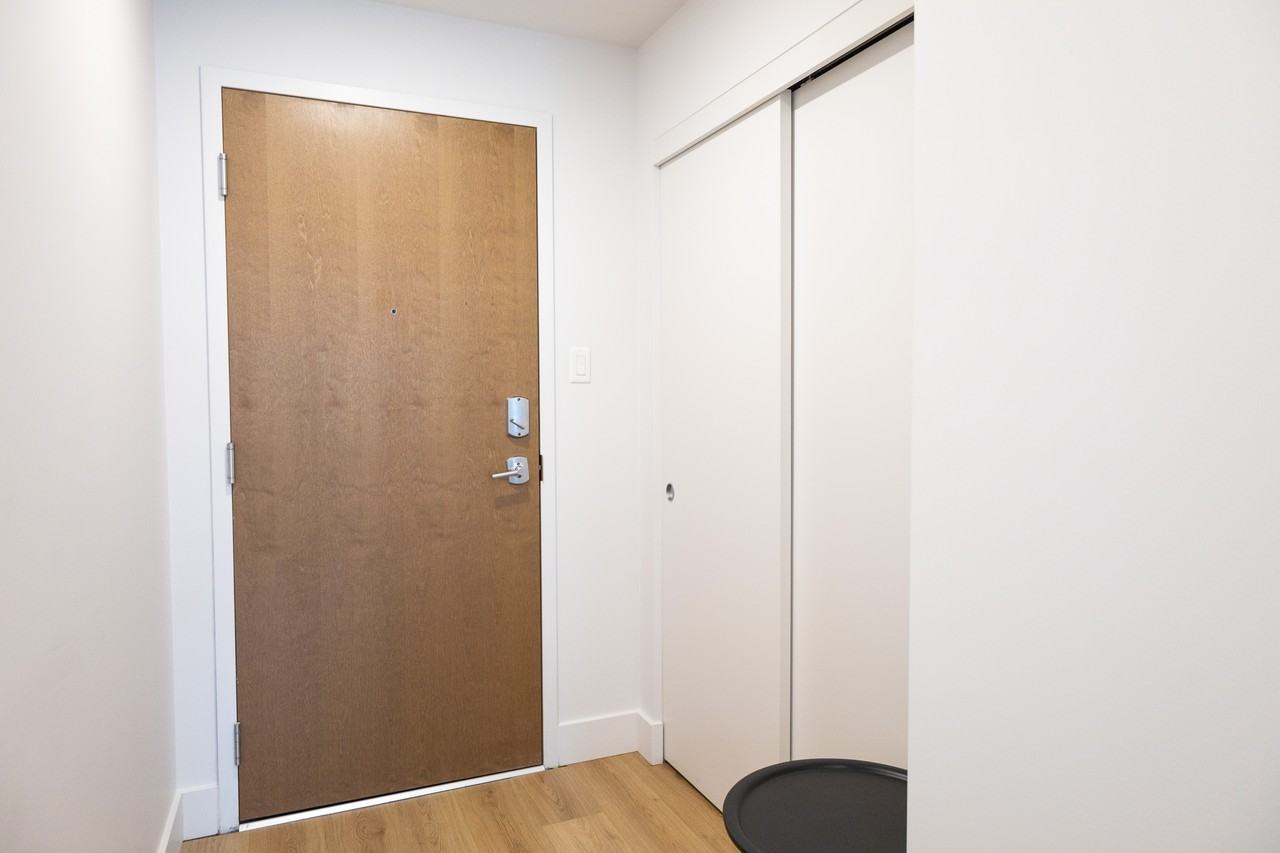1090 Rue De Bleury — photo 2