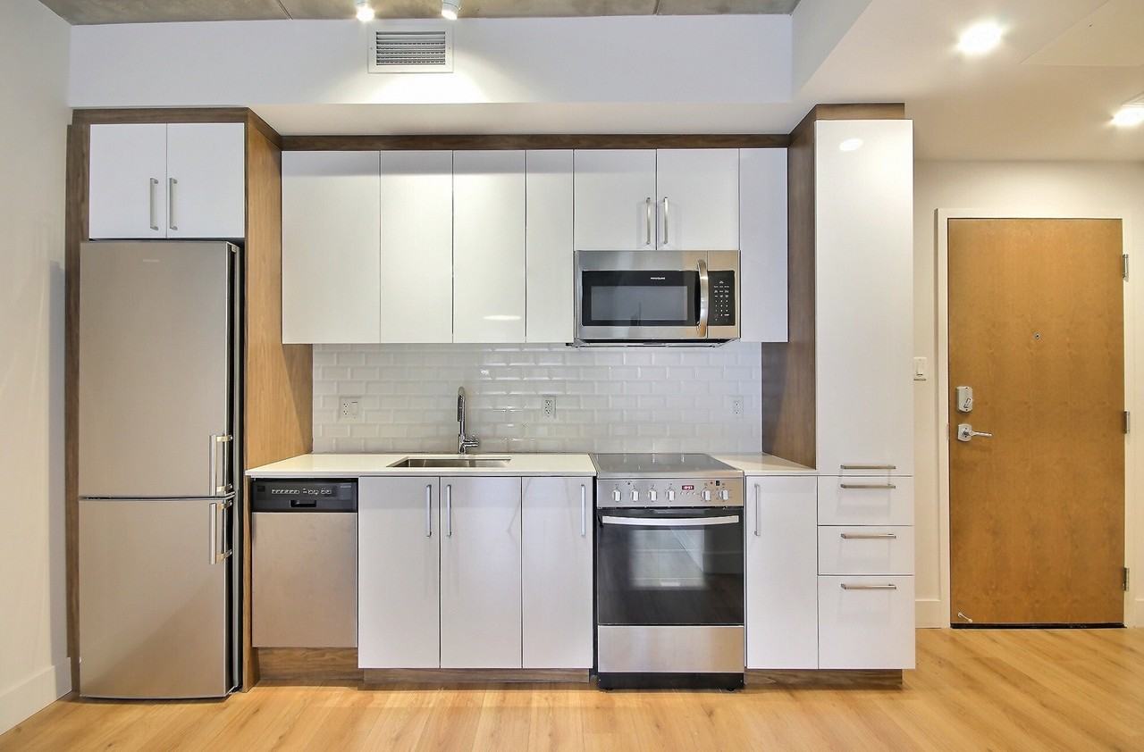 1090 Rue De Bleury — photo 3