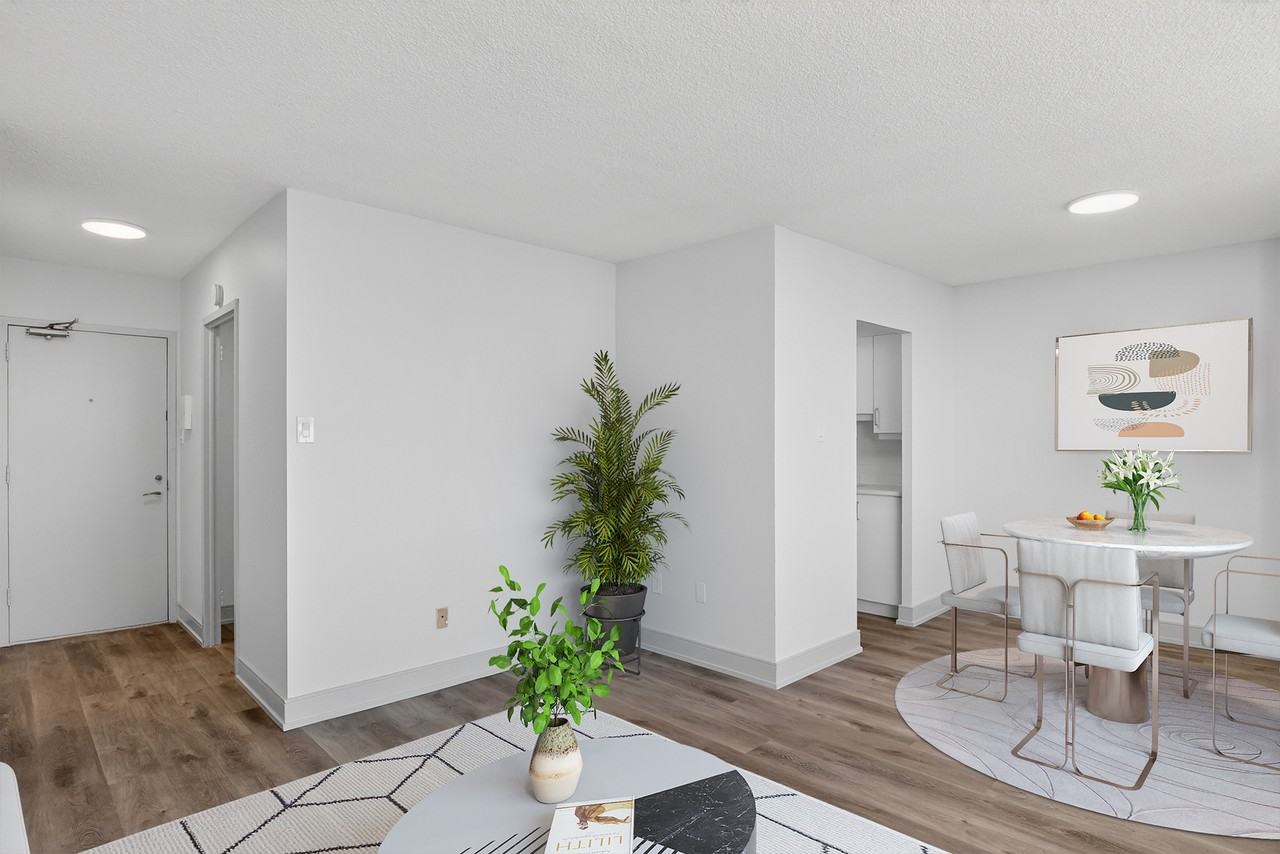 77 Davisville - Photo 5 of 23