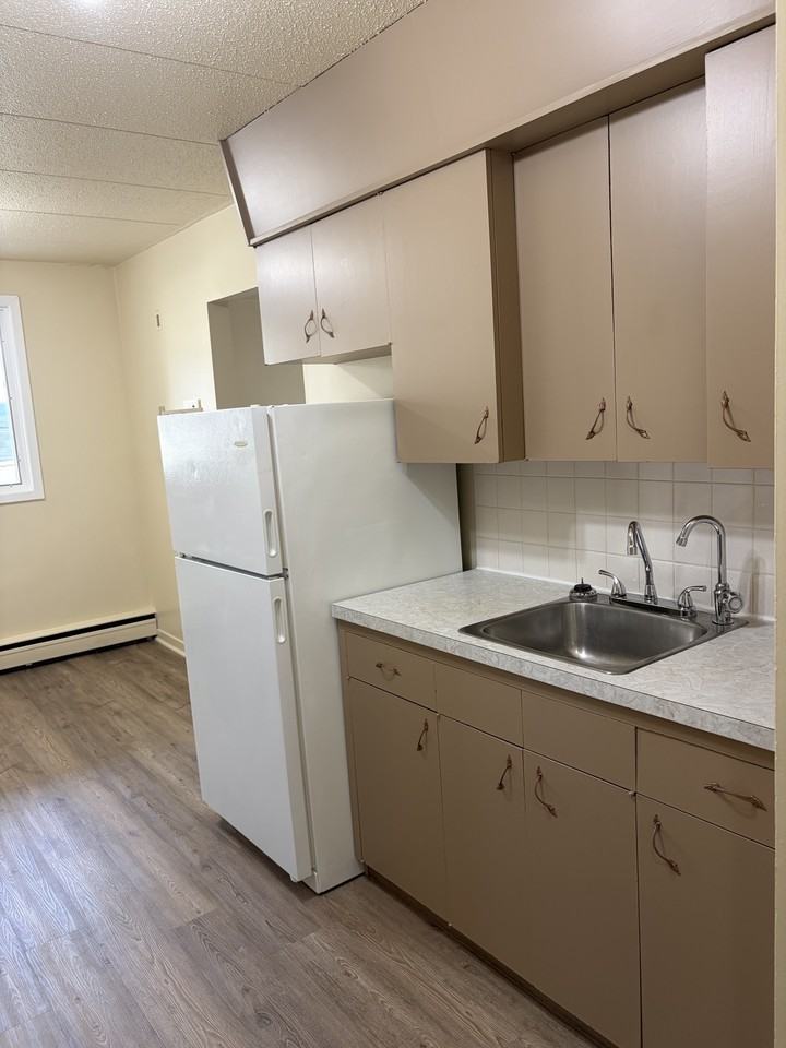 33 Shaw St - Photo 3 of 10