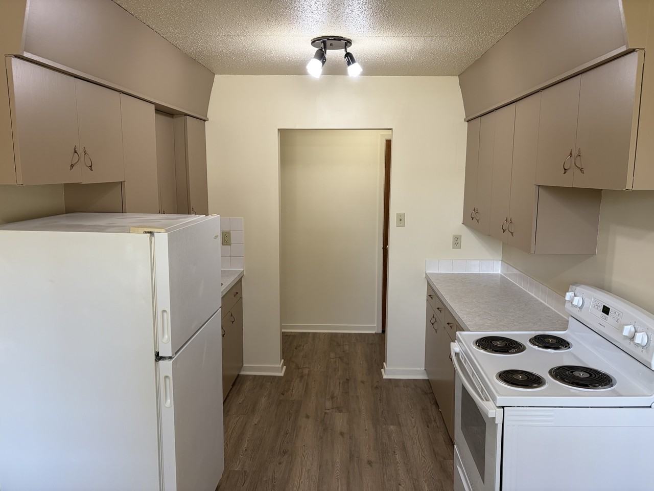 33 Shaw St - Photo 2 of 10