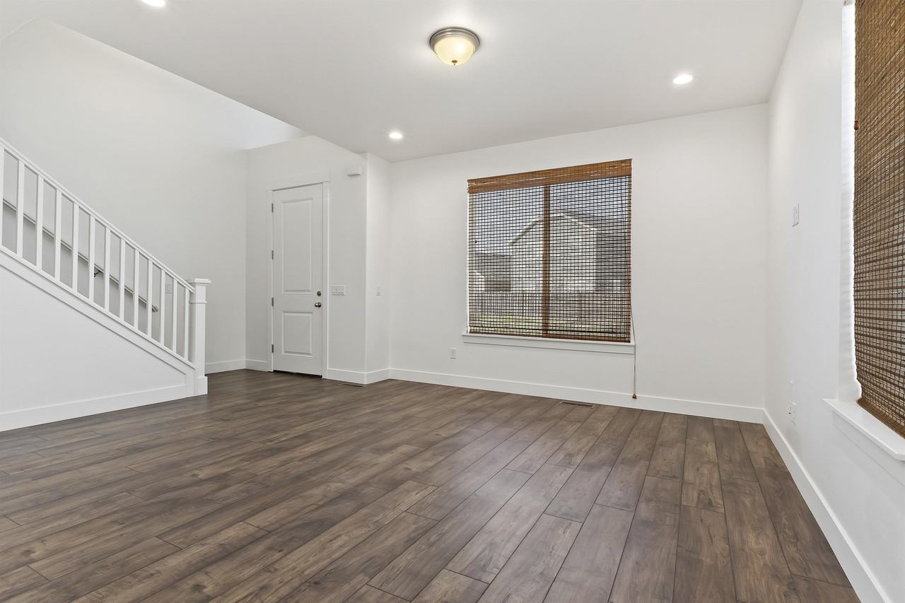 14806 S Queens Garden Ln #1 - Photo 5 of 27