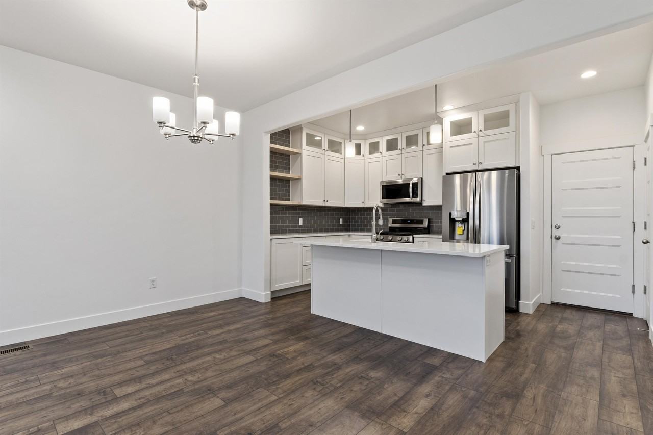 14806 S Queens Garden Ln #1 - Photo 6 of 27
