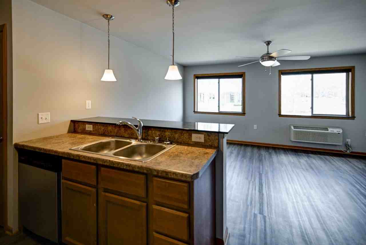 Fairhaven Court Apartments - Photo 5 of 23