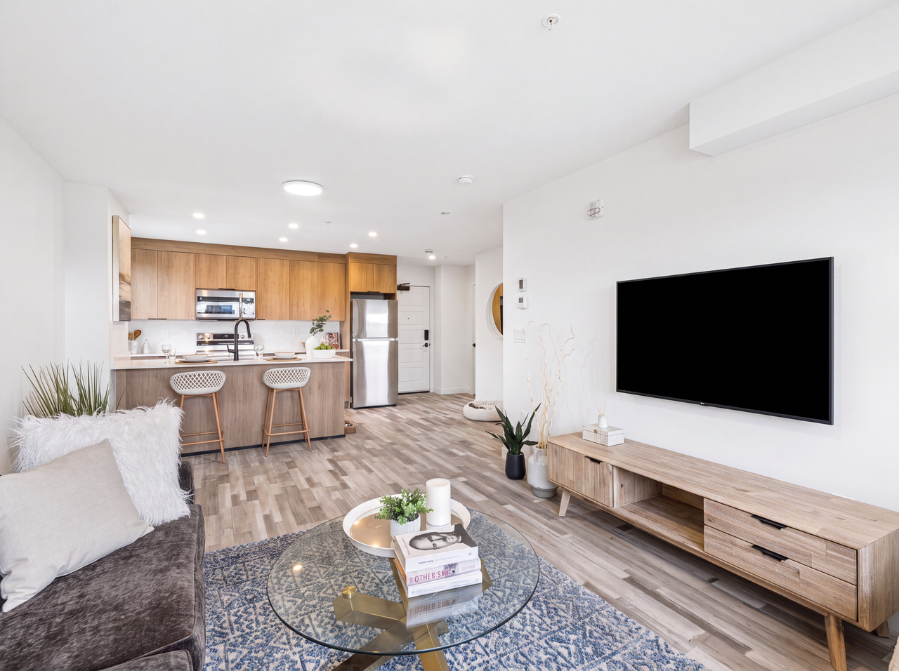 Rent 1800 Apartments in Mission Calgary. - Photo 6 of 31