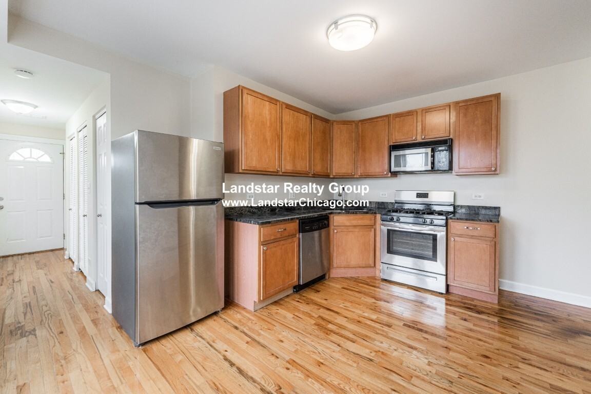 4606 North Monticello Avenue #3n - Photo 3 of 13
