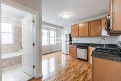 4606 North Monticello Avenue #3n - Photo 1 of 1