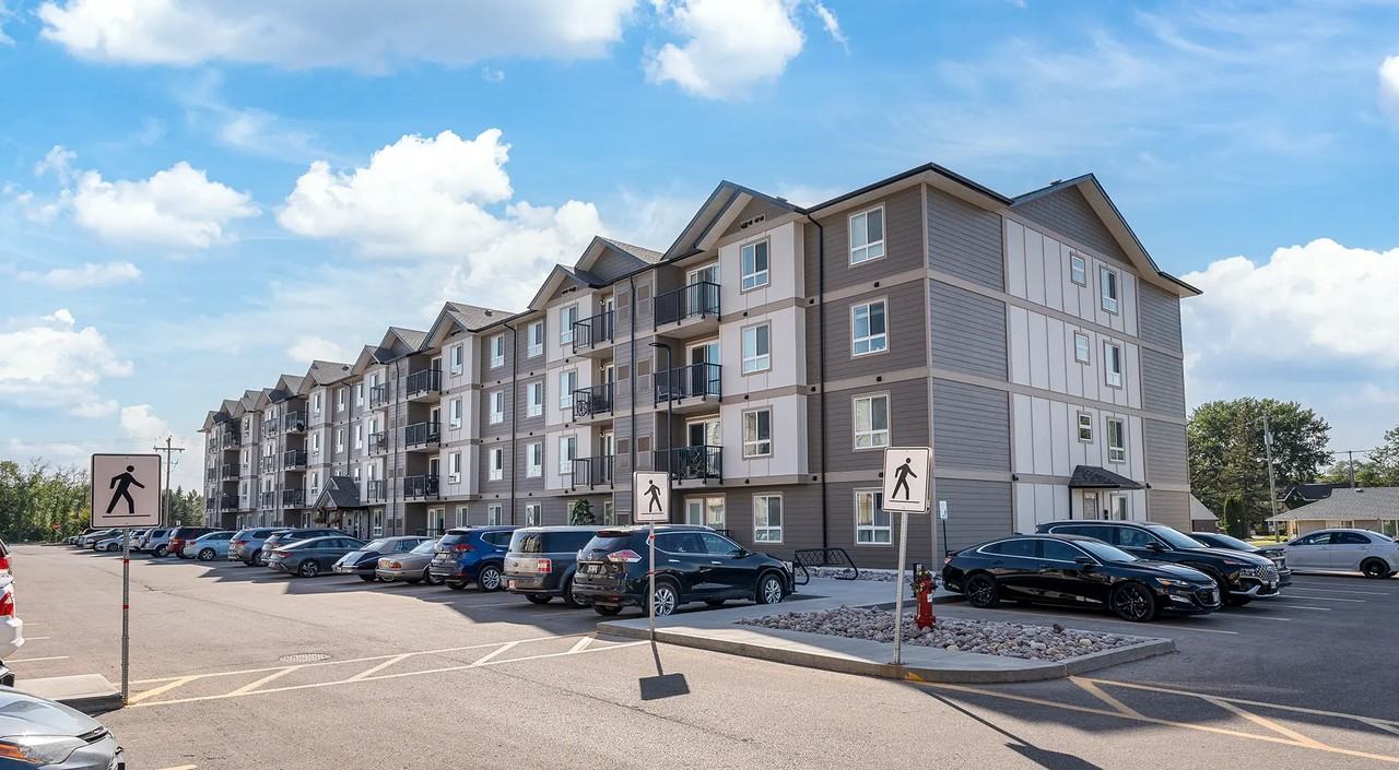 Dufferin Landing - Photo 5 of 19