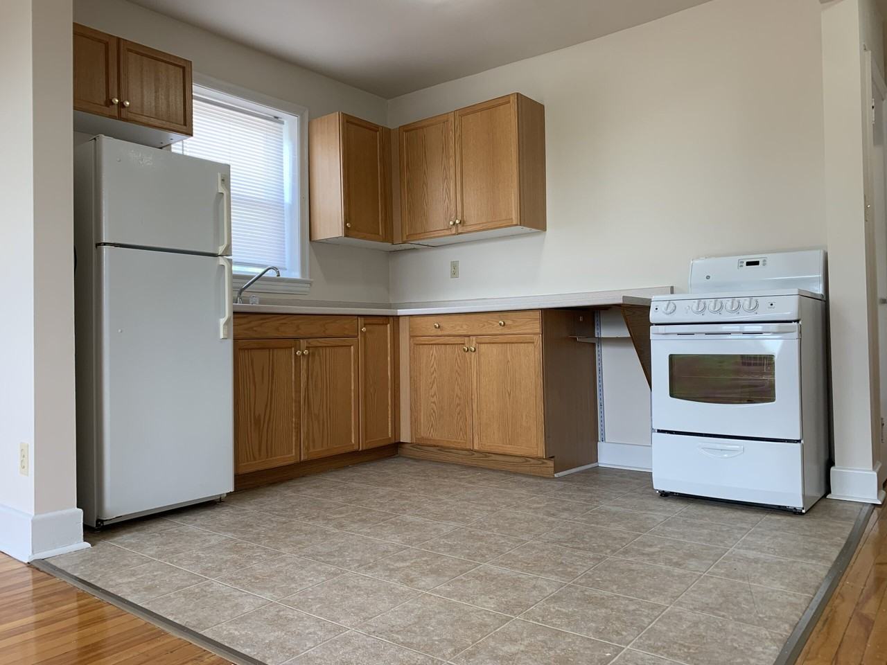 Wellington Apartments - Photo 5 of 30