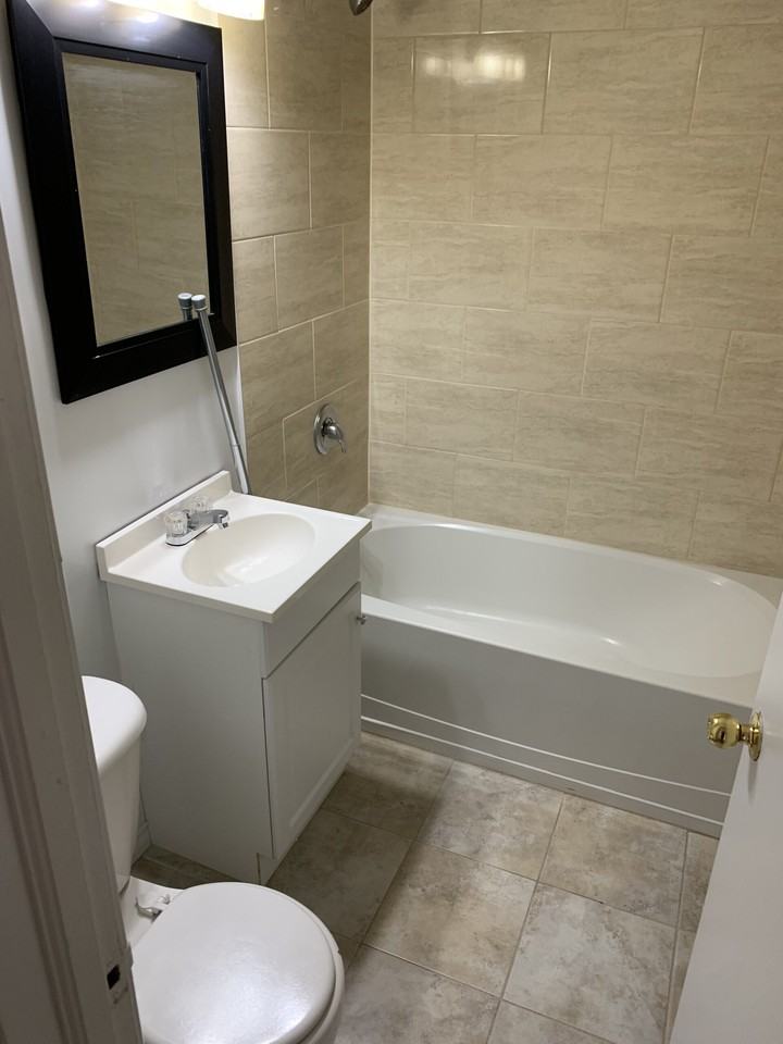 Wellington Apartments - Photo 7 of 30