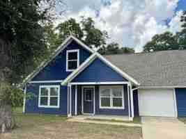 featured image of 451A Amos St #1