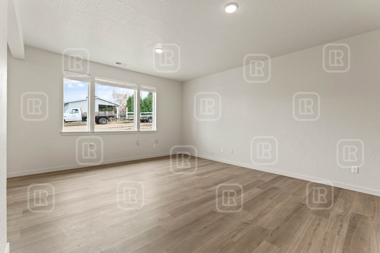 213 S Grady Ln #1 - Photo 4 of 39