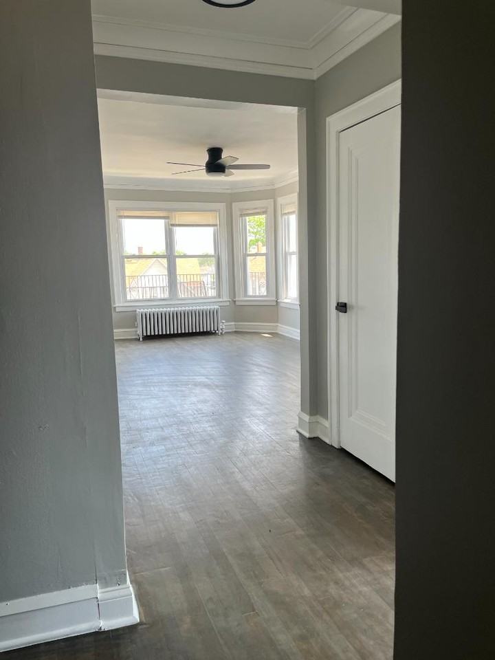 11432-34 S Indiana Ave Chicago IL 60628 - Photo 5 of 10